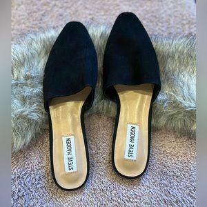 Steve Madden Tipper Mule in Black